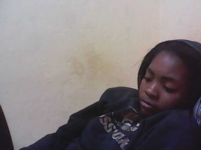 Live sex webcam photo for Angelinah75 #273605353