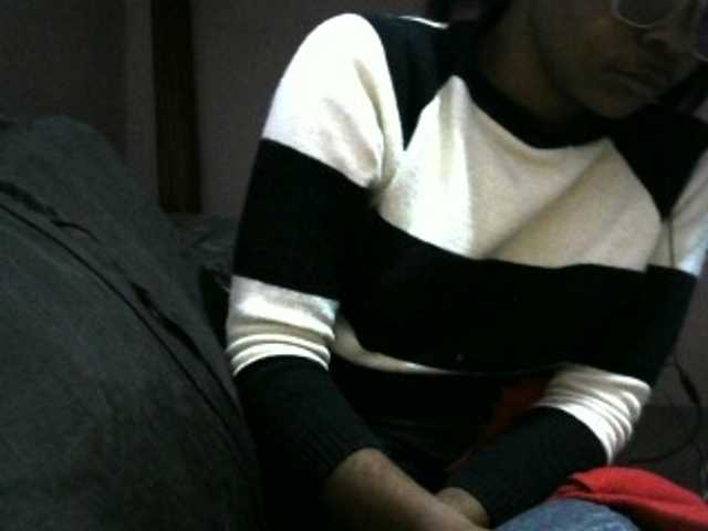 Live sex webcam photo for Angelinah75 #277986740