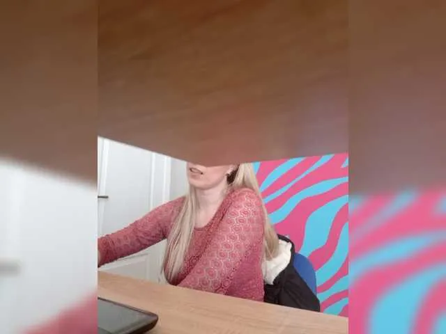 Live sex webcam photo for Angelinamik #277690419