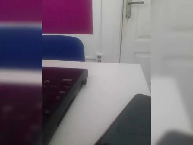 Live sex webcam photo for Angelinamik #290308342