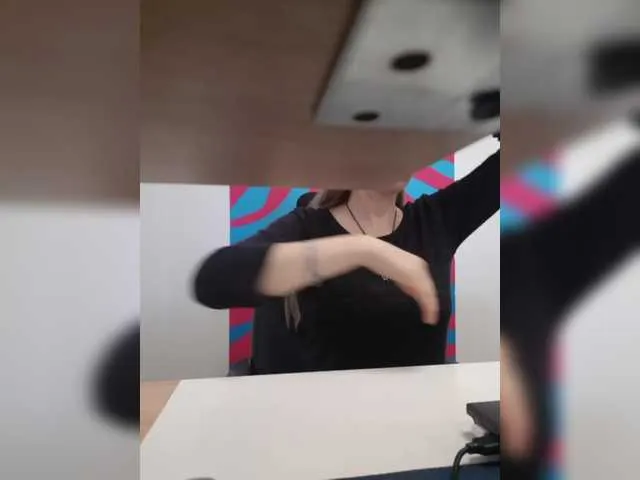 Live sex webcam photo for Angelinamik #290778696