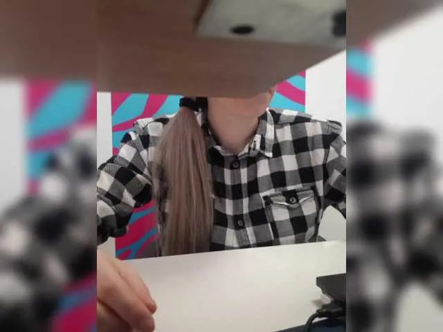 Live sex webcam photo for Angelinamik #290805077