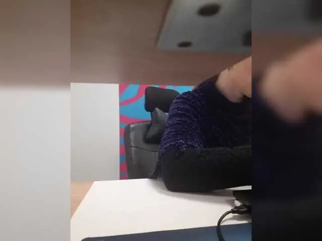 Live sex webcam photo for Angelinamik #291089237