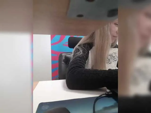 Live sex webcam photo for Angelinamik #291252004