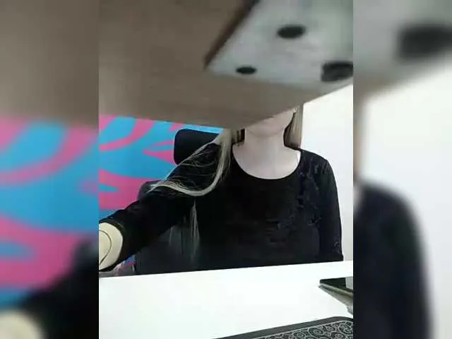 Live sex webcam photo for Angelinamik #291810925