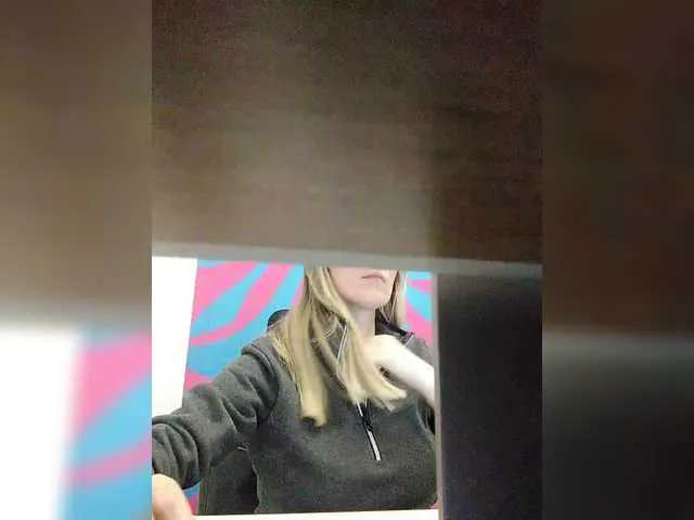 Live sex webcam photo for Angelinamik #291967194