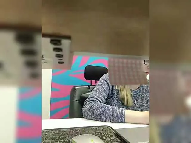 Live sex webcam photo for Angelinamik #292242101