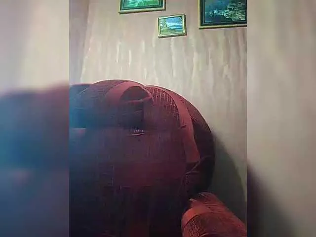 Live sex webcam photo for Angelinamik #292328994