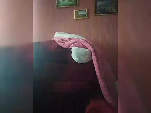 Live sex webcam photo for Angelinamik #292354846