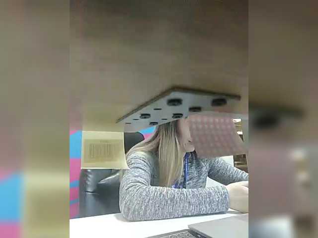 Live sex webcam photo for Angelinamik #292421702