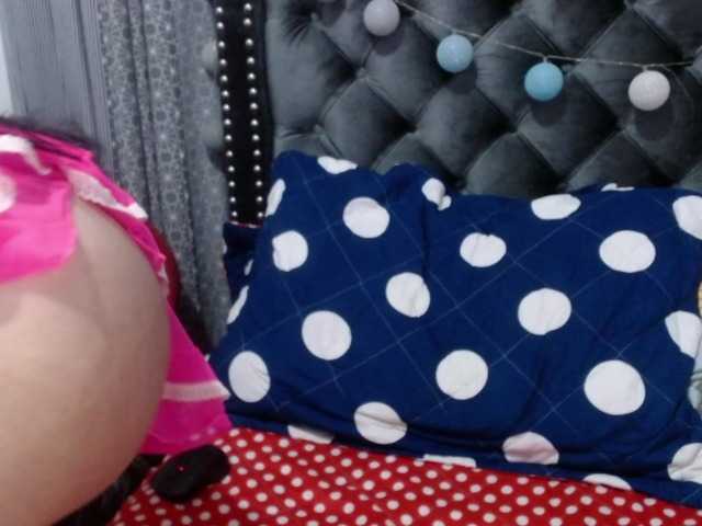 Live sex webcam photo for Angelinamonet #273678335