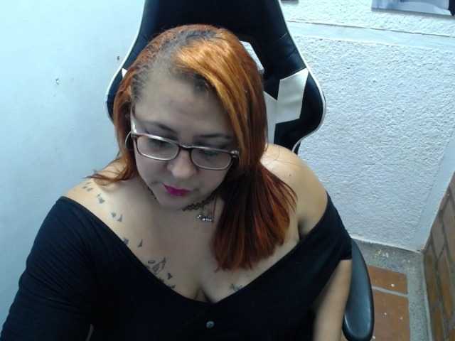 Live sex webcam photo for Angeline-81 #275658509