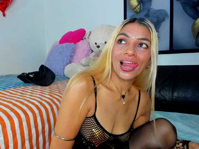 Live sex webcam photo for Angelinefocus #291979547