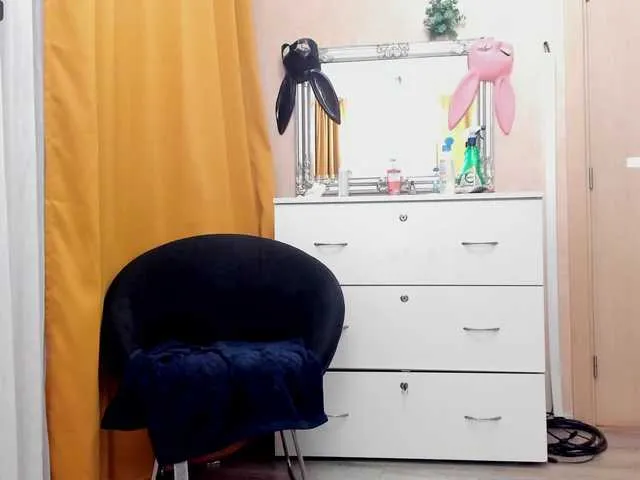 Live sex webcam photo for AngellBlackX #288059143