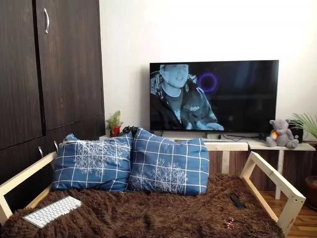 Live sex webcam photo for Angelli #272463157