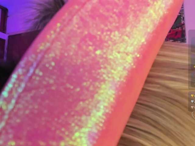 Live sex webcam photo for AngelsJones #291715404