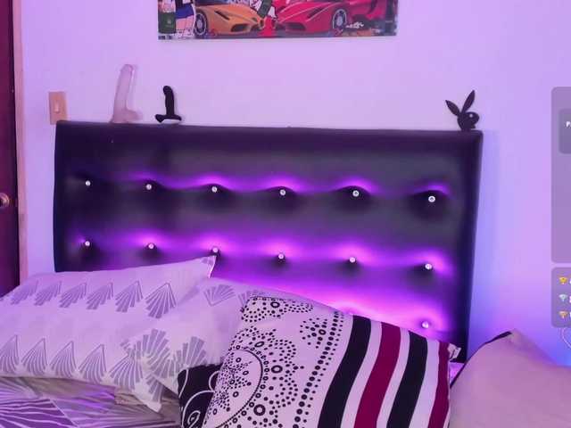 Live sex webcam photo for AngelsJones #291887248