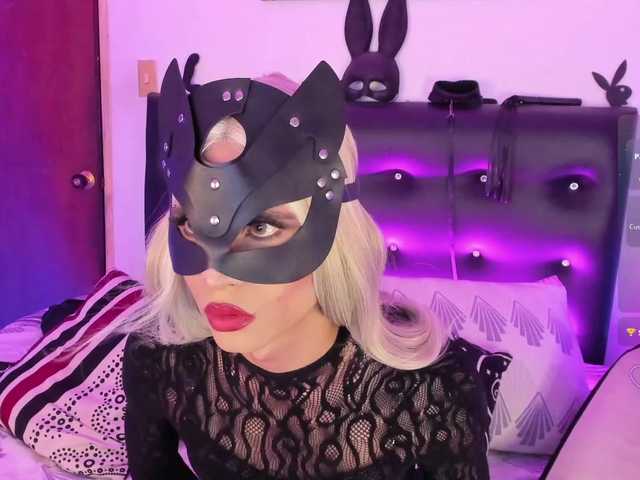 Live sex webcam photo for AngelsJones #291934495