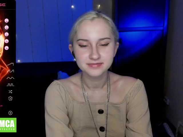 Live sex webcam photo for AngelsTaisss #276760893