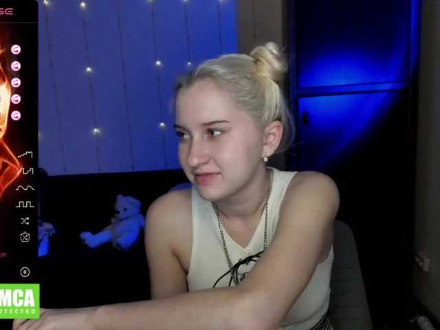 Live sex webcam photo for AngelsTaisss #276775716