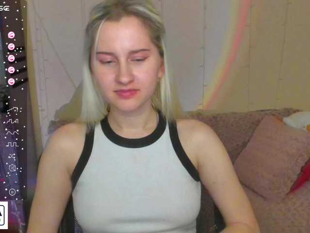 Live sex webcam photo for AngelsTaisss #277220277