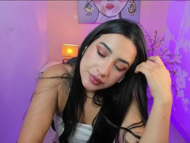 Live sex webcam photo for Angelvicky #291310587