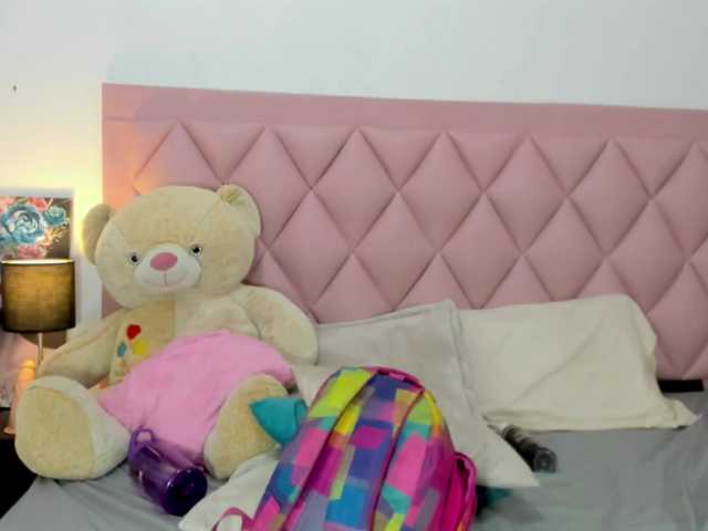 Live sex webcam photo for Angely-Rose #275706614