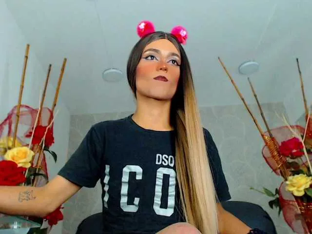 Live sex webcam photo for Angelysexy #288156428