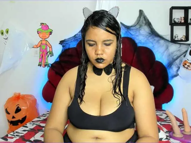 Live sex webcam photo for AngieCandy #276578430