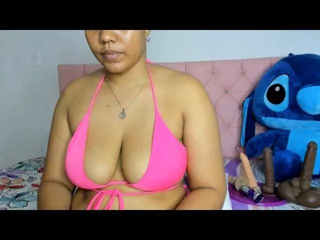 Live sex webcam photo for AngieCandy #289586738