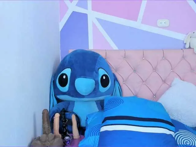 Live sex webcam photo for AngieCandy #291636017