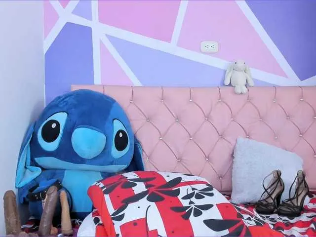 Live sex webcam photo for AngieCandy #292002651