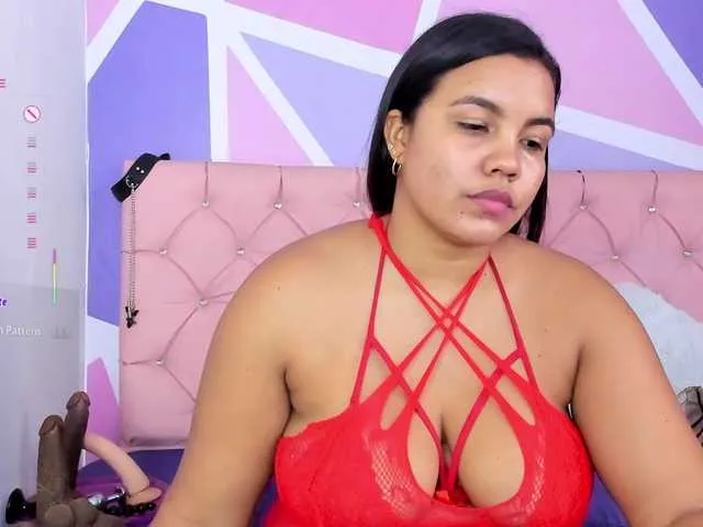 Live sex webcam photo for AngieCandy #293868294