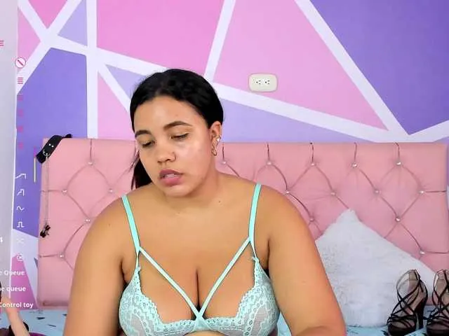 Live sex webcam photo for AngieCandy #294027018