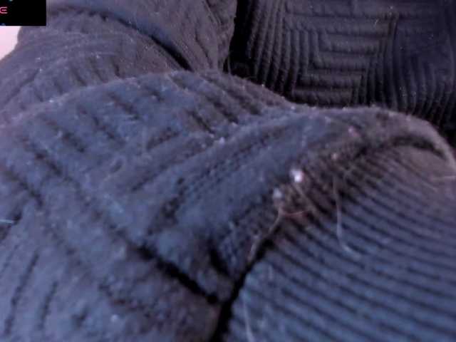 Live sex webcam photo for Angiiee #290341802