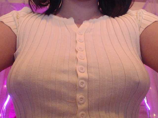 Live sex webcam photo for AniBlein #271694023