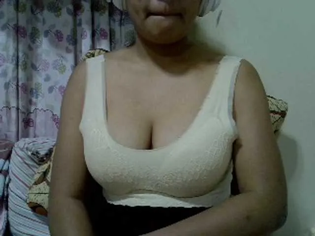 Live sex webcam photo for Anialove #274496572