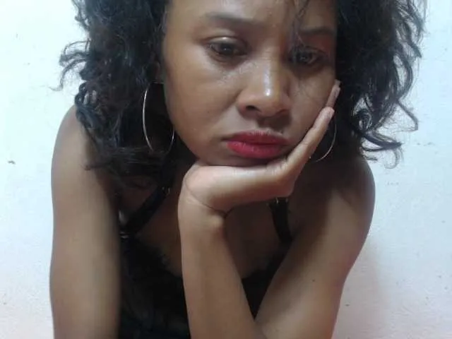 Live sex webcam photo for AnitaQuin #292199485