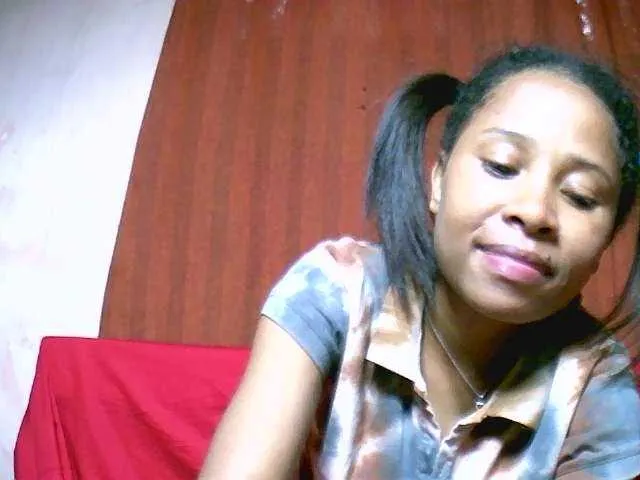 Live sex webcam photo for AnitaQuin #292268297