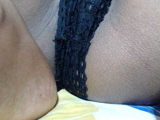 Live sex webcam photo for AnitaQuin #292375789