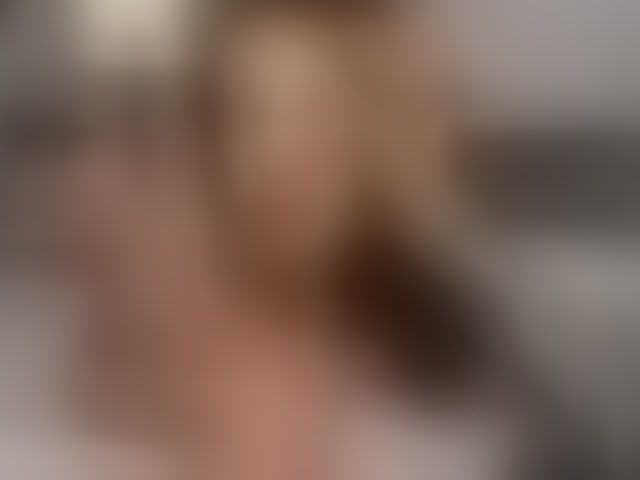 Live sex webcam photo for AnitaSeaa #294081680