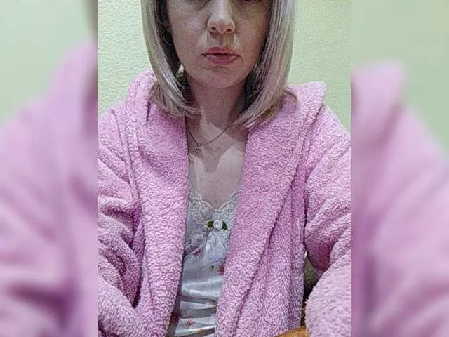 Live sex webcam photo for Anjela2011 #272177823