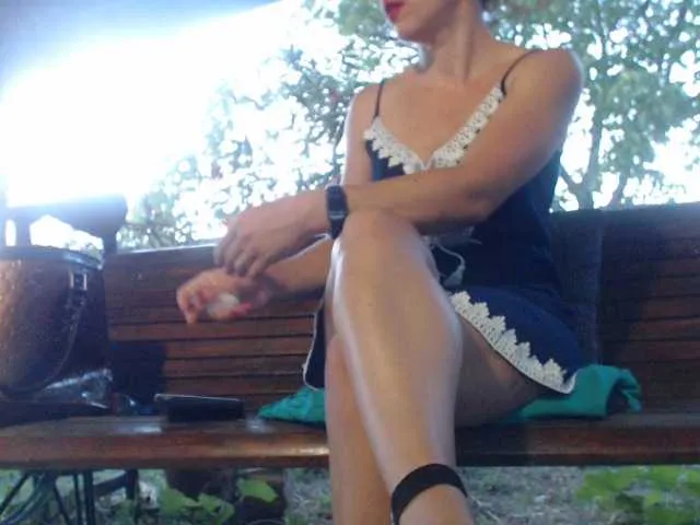 Live sex webcam photo for AnnBigLabia #278253949