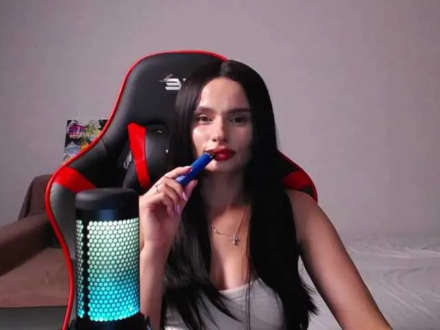 Live sex webcam photo for Anna-7 #276067619