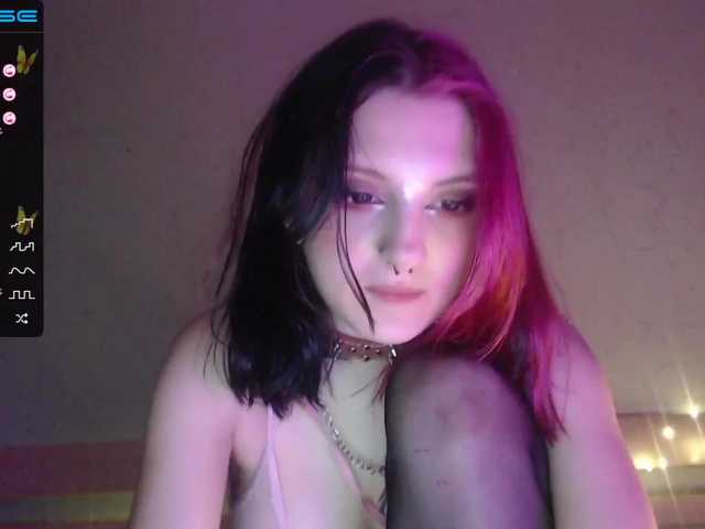 Live sex webcam photo for Anna-Kriss #273348178