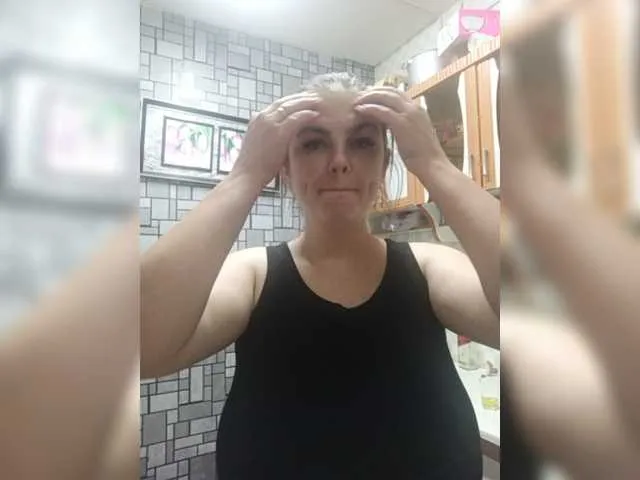 Live sex webcam photo for Anna25- #275723091