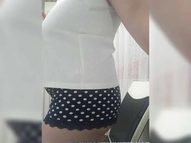Live sex webcam photo for Anna25- #275943809