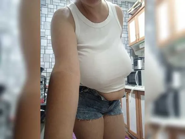 Live sex webcam photo for Anna25- #276102480