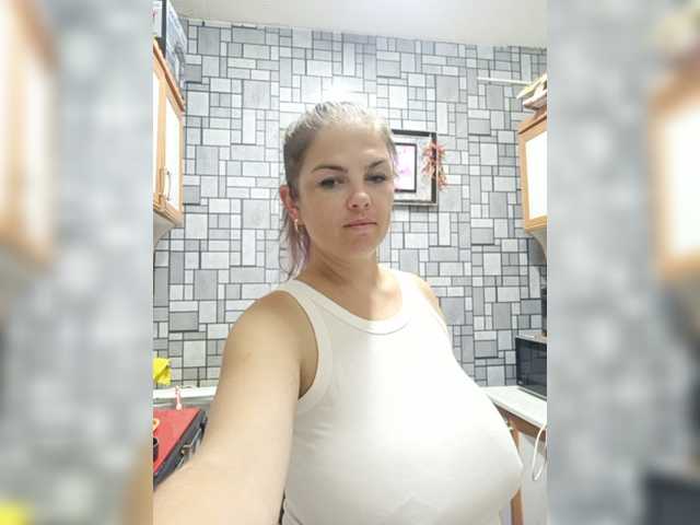 Live sex webcam photo for Anna25- #276124758