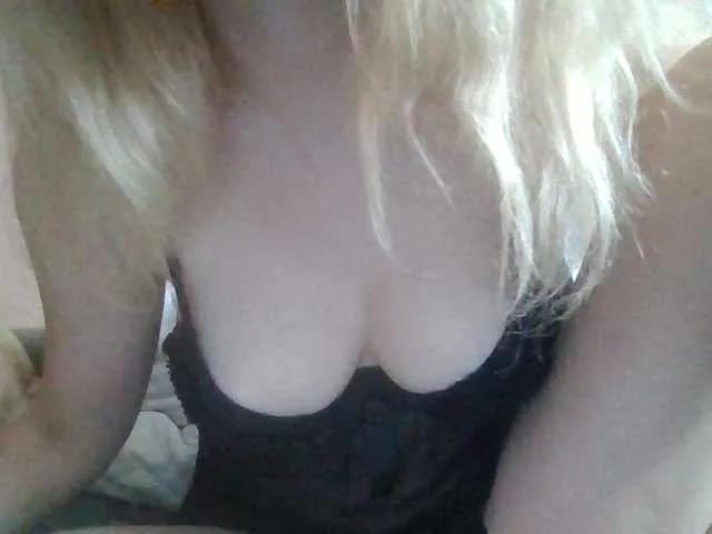 Live sex webcam photo for Anna6991 #293992426